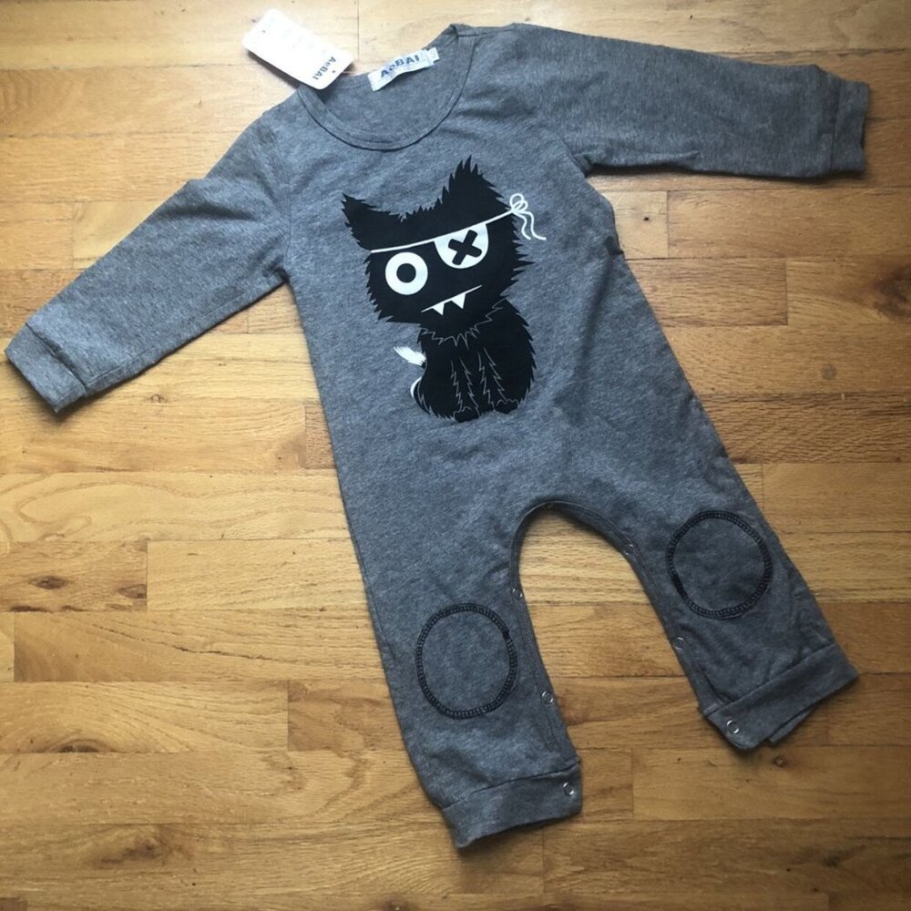 🆕Grey Heather Romper Pirate Fox 18-24M?